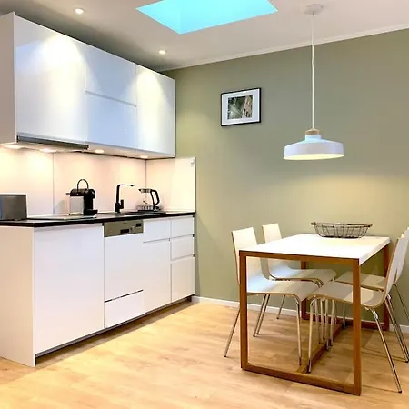 - Modern, Gemuetlich, Eigener Parkplatz * ケルン