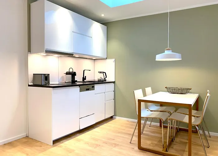 - Modern, Gemuetlich, Eigener Parkplatz * 科隆