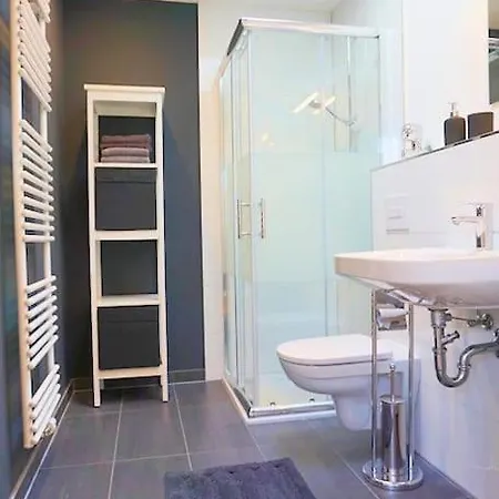 - Modern, Gemuetlich, Eigener Parkplatz