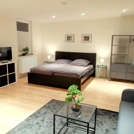 - Modern, Gemuetlich, Eigener Parkplatz Апартаменты Кёльн