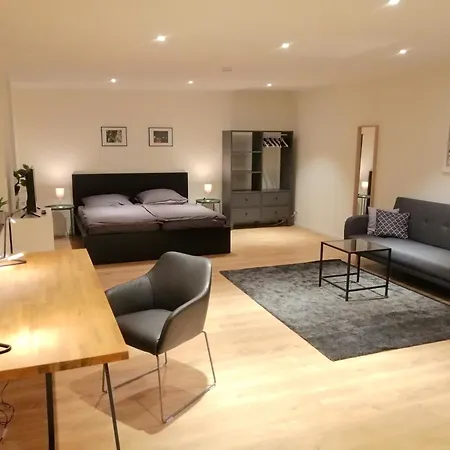 - Modern, Gemuetlich, Eigener Parkplatz *