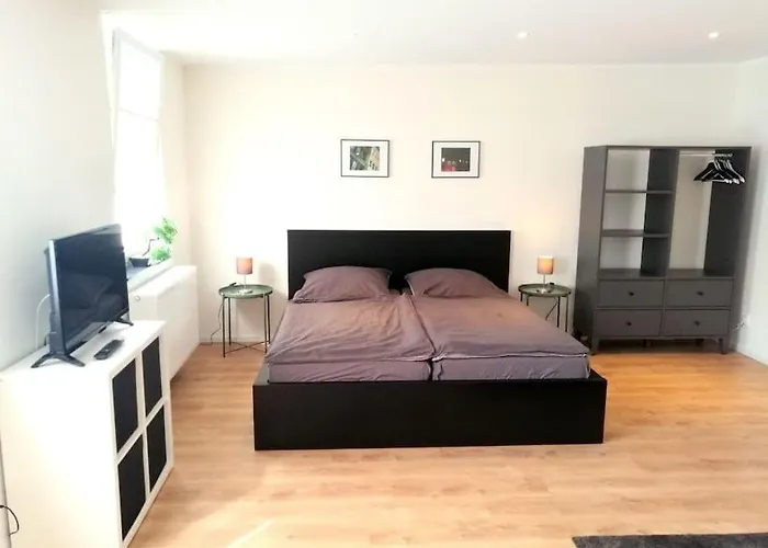 - Modern, Gemuetlich, Eigener Parkplatz Cologne